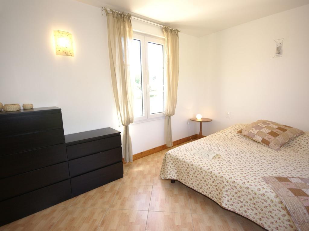 Modern Holiday Home With Private Pool Loubressac Δωμάτιο φωτογραφία