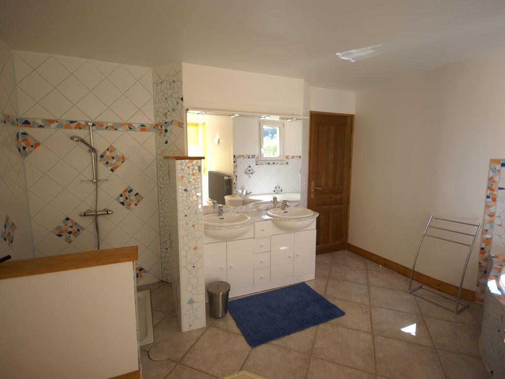Modern Holiday Home With Private Pool Loubressac Δωμάτιο φωτογραφία